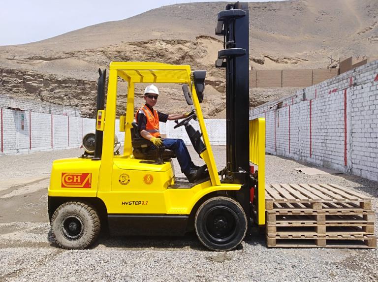 CURSO DE OPERADOR DE MONTACARGAS