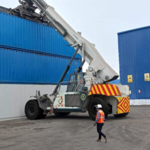 curso de capacitacion para operador de reach stacker